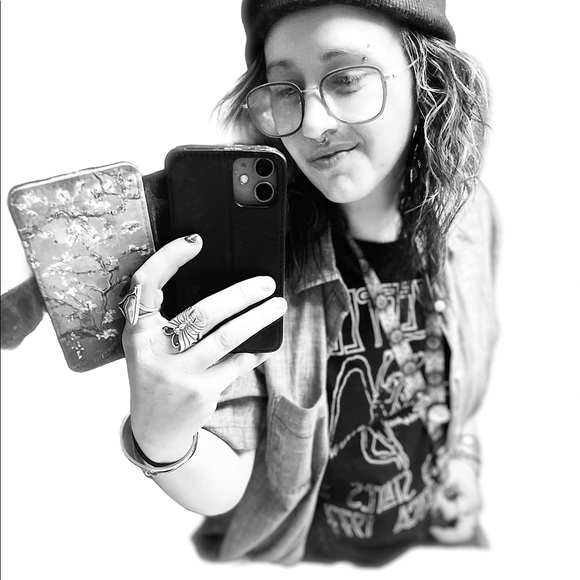 Meet your Posher, Lorra - Picture 4 of 9